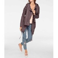 Parka, pilkšvai ruda