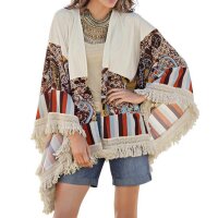 Designer-Patchworkponchojacke, bunt