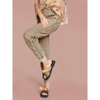 Designer-Ziegenvelourslederhose, sand