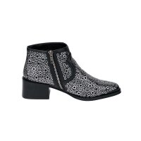 Lederstiefelette m. Nieten, schwarz