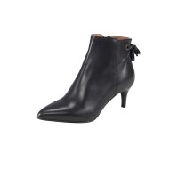 Leather boots, black