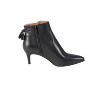 Leather boots, black