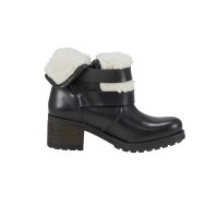 Cowhide bootie with weave fur, black