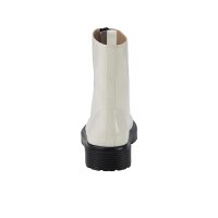 Lack-Stiefelette, creme