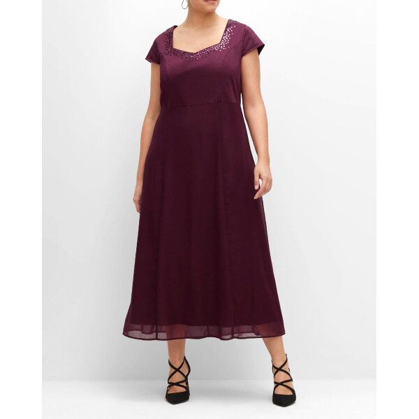 Satin-Chiffon-Abendkleid m. Pailletten, aubergine
