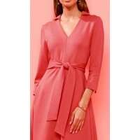 Sukienka jerseyowa z paskiem i homarami