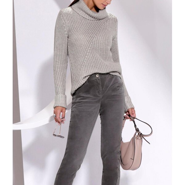 Turtleneck sweater with shiny yarn, light grey