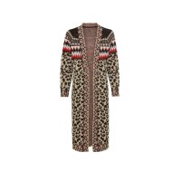 Megztas paltas su leopardo raštu, kupranugario juodumo