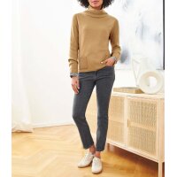 Pakelta apykaklė su briaunuotomis detalėmis, kupranugario spalvos