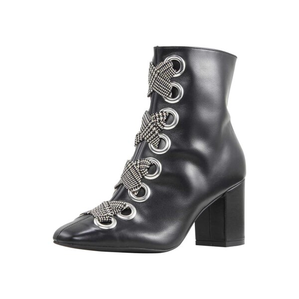 Leather bootie with laces, black