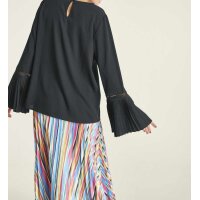 Bluse m. Volants, schwarz