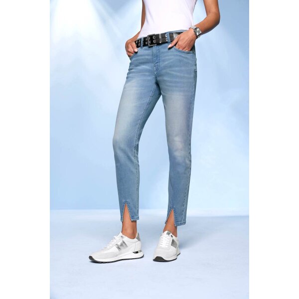 Push-up jeans, blue bleached