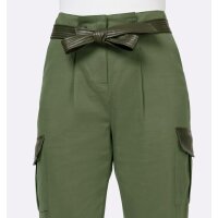 Cargohose m. Lederimitat-Details u. Gürtel, khaki
