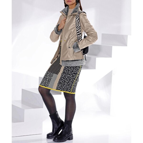 Jacquard-Strickrock, schwarz-hellgrau-gemustert