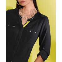 Hemdbluse  mit Schriftzug am Ripsband, schwarz