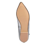 Leather pumps, silver coloured