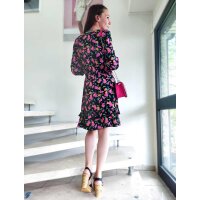 Spalvinga suknelė su raštu