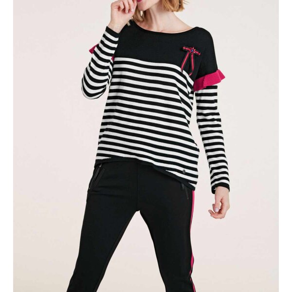 Knit sweater with brooch, black-white